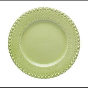 Green plate charger!